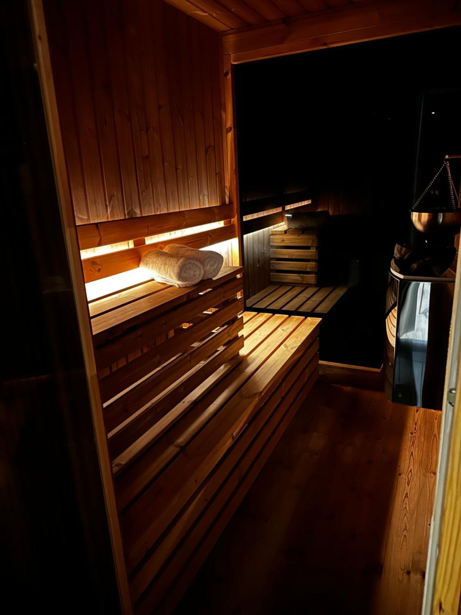 Brown Deer - Z Sauna Na Tarasie, Jacuzzi I Widokiem Na Gory - By Deer Hills Luxury Apartments Kocon Exterior photo